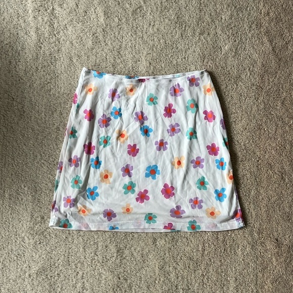 Floral Mini Skirt - Picture 1 of 2